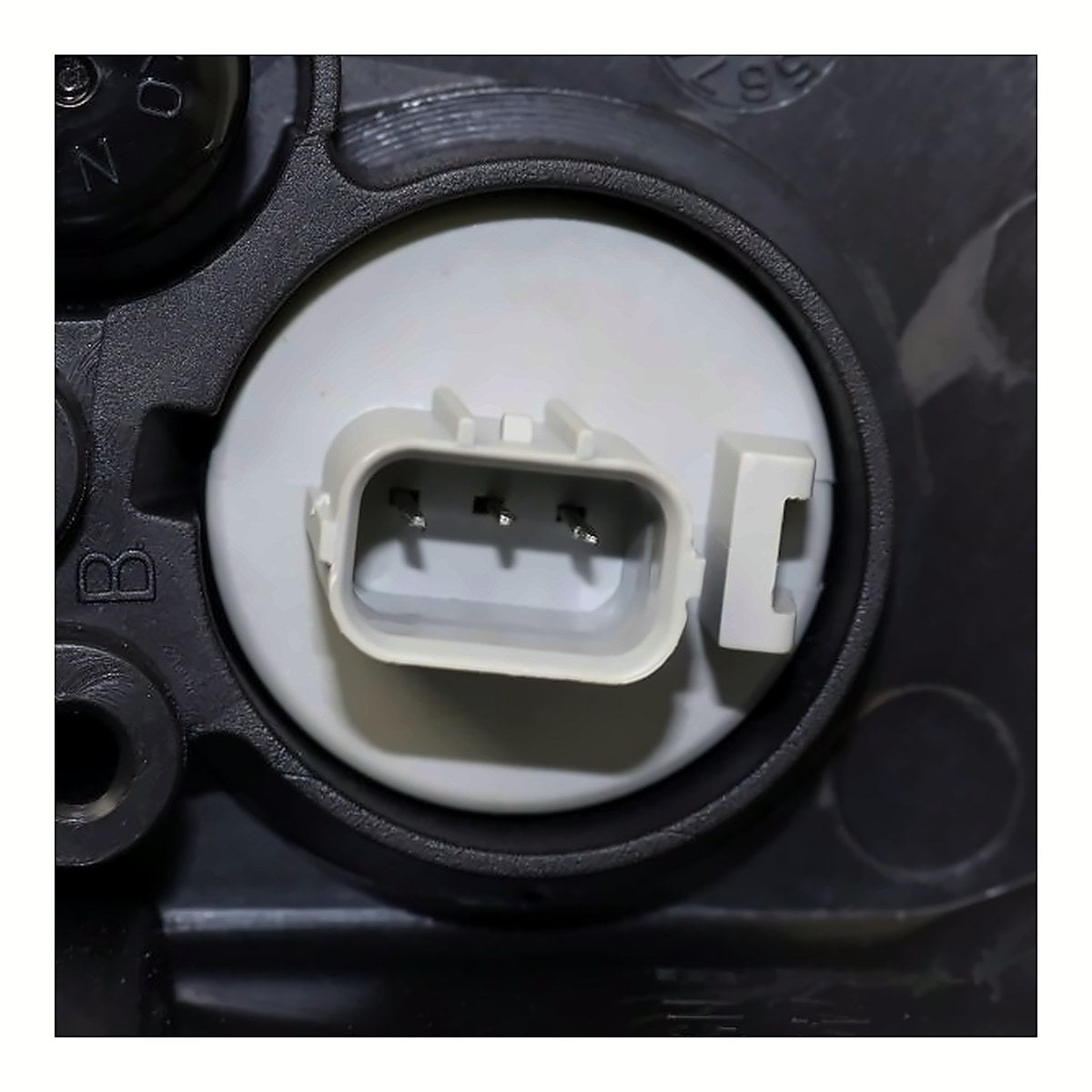 2006 Acura Tl Headlight Passenger Side With Hid Canada Type – Installed View (AC2519115)