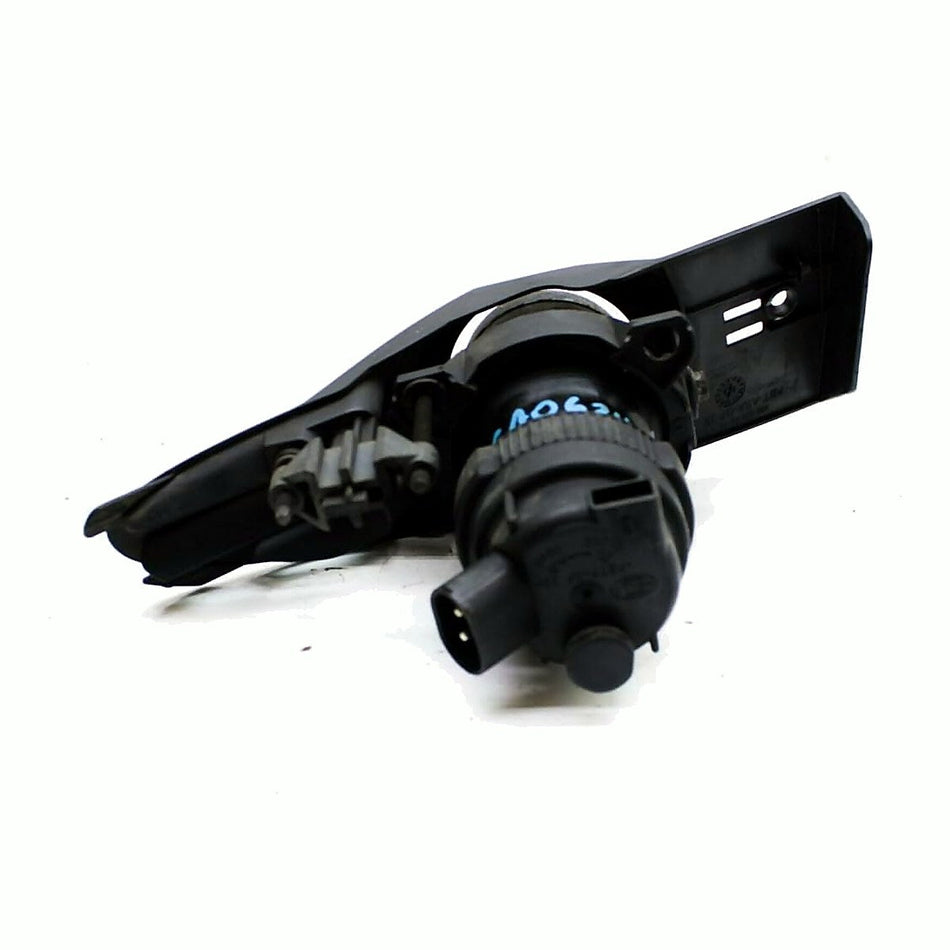 2002-2005 Bmw 7_Series Fog Light Front Passenger Side – BM2593132-2