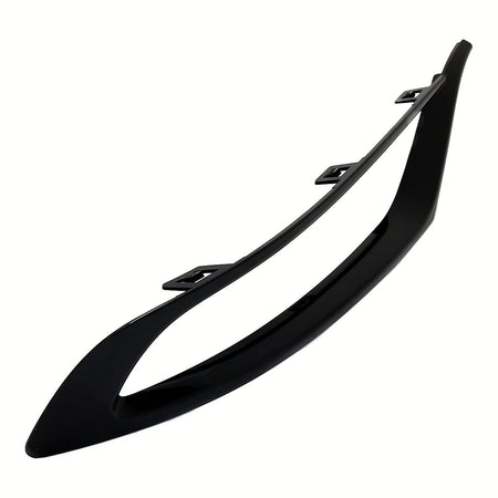2015-2023 Chrysler 300 Fog Light Trim Front Passenger Side Gloss Black Frontontside/Chrome Rearside (Use With Ch1044125 Center Molding) – Side View (CH1039167)