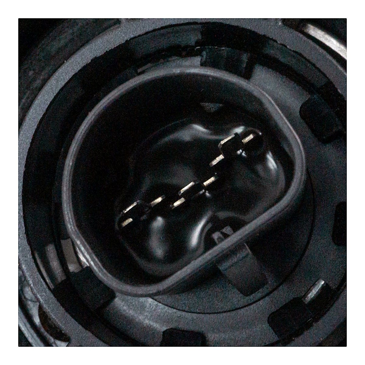 2003 Dodge Neon Headlight Passenger Side Black Bezel – CH2503139-3