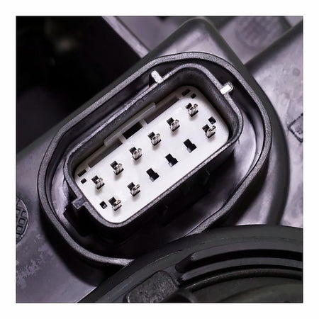 2018-2023 Chrysler 300 Headlight Passenger Side Halogen With Chrome Bezel Projector Type – Back View (CH2503322)