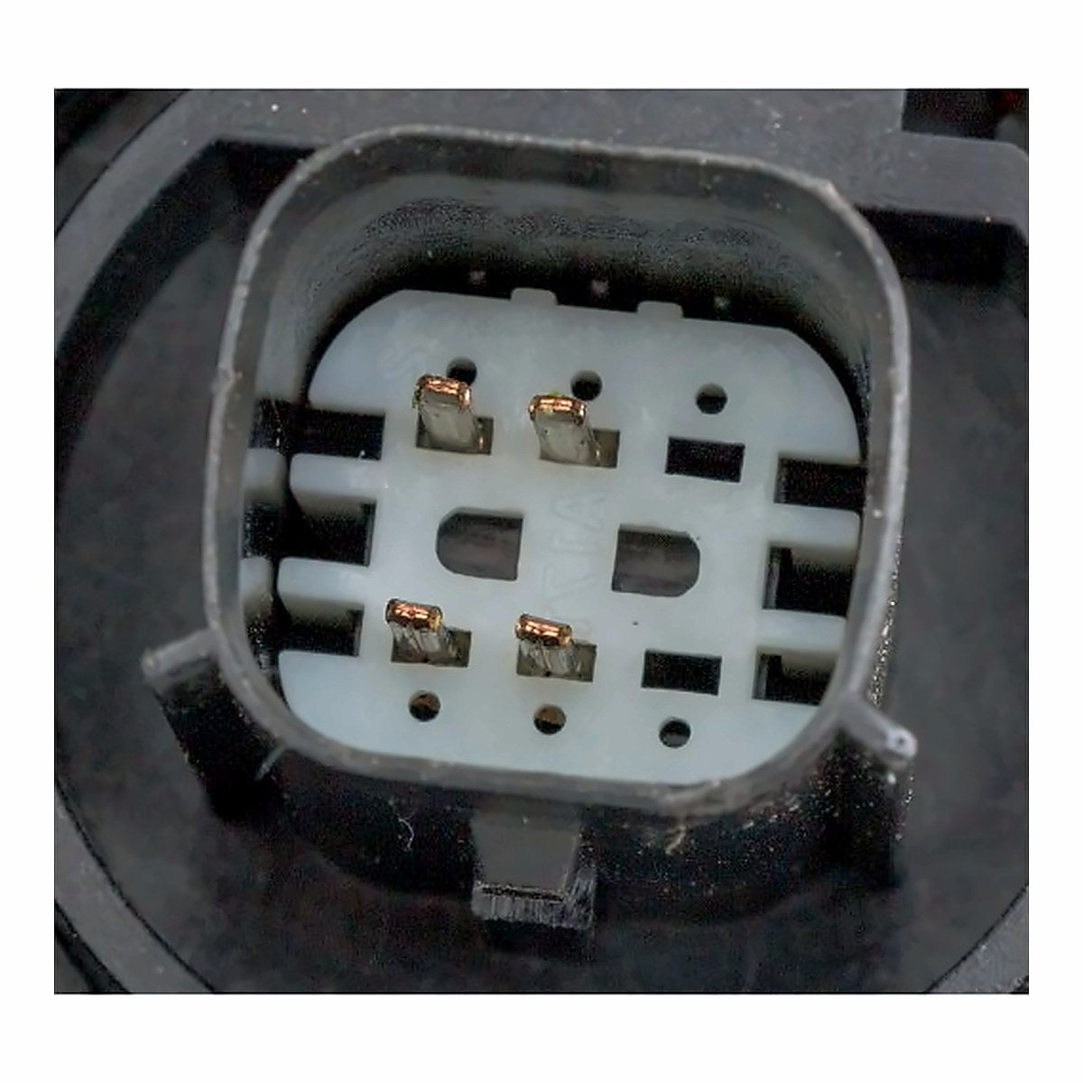 2020-2022 Jeep Gladiator Headlight Passenger Side Led Without Logo – Installed View (CH2503327)