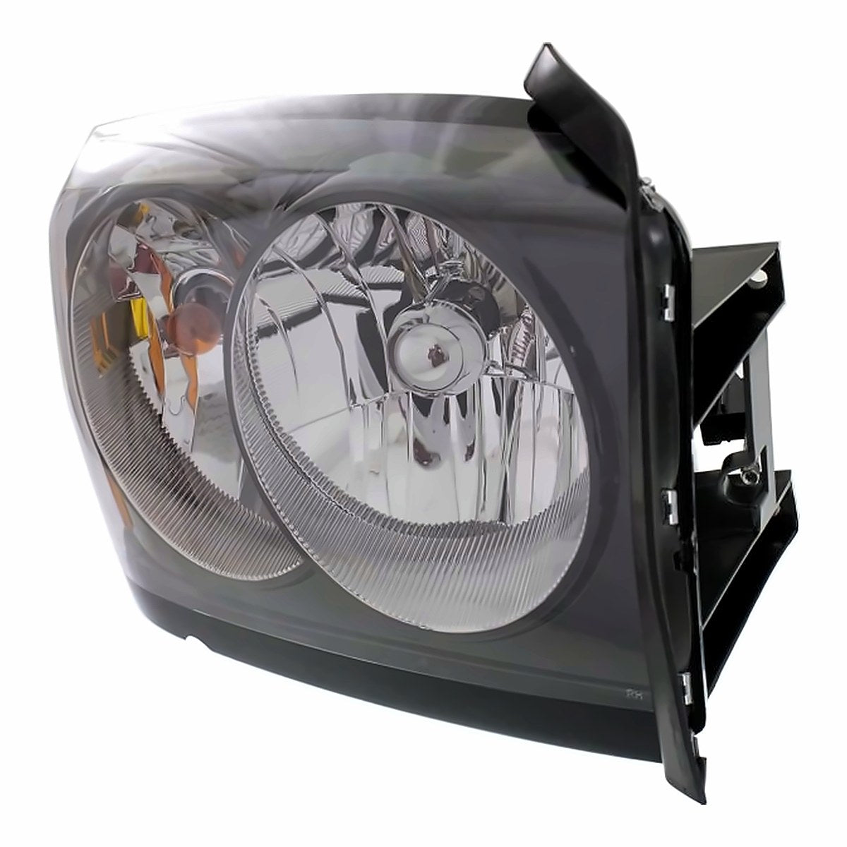 2006-2007 Dodge Dakota Headlight Passenger Side Black Bezel – Angle View (CH2519116)