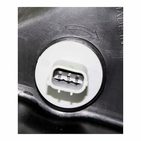 2013-2016 Dodge Dart Headlight Passenger Side Xenon With ChromeTrim – Installed View (CH2519144)