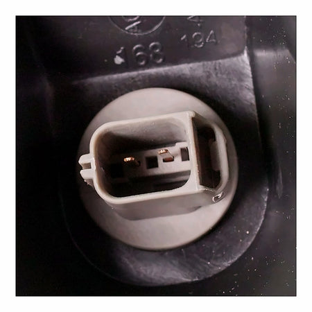 2007-2008 Ford F150 Headlight Driver Side With Medium Gray Background – Installed View (FO2502248)