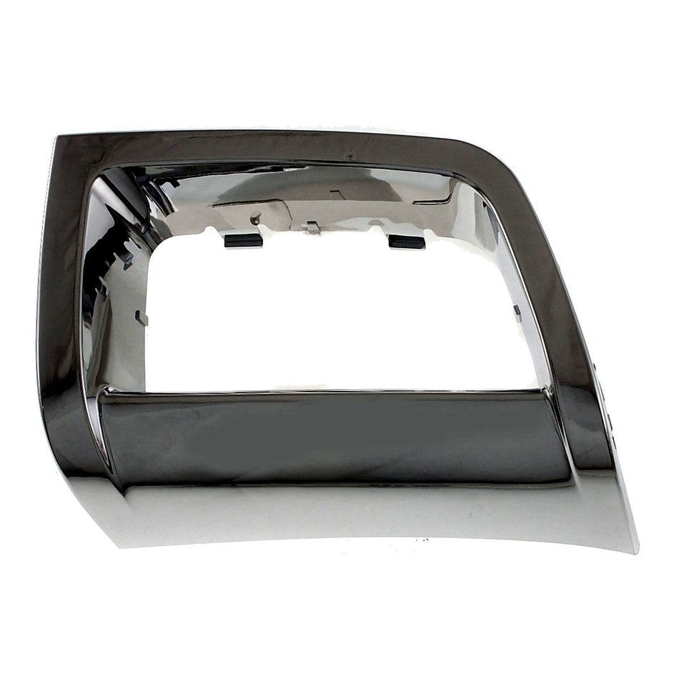 2006-2009 Chevrolet Trailblazer Fog Light Bezel Front Driver Side Chrome – Front View (GM1038106)