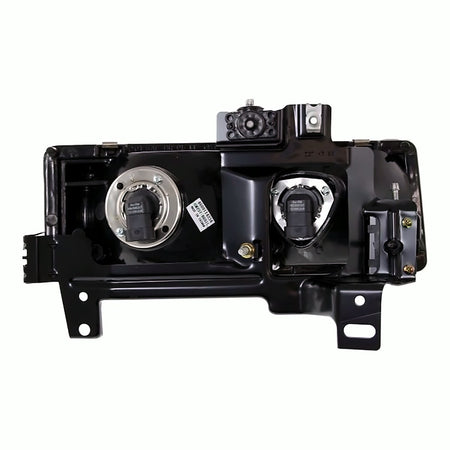 1996-2002 Chevrolet Van Express Headlight Driver Side (Composite) – Close-Up View (GM2502176)