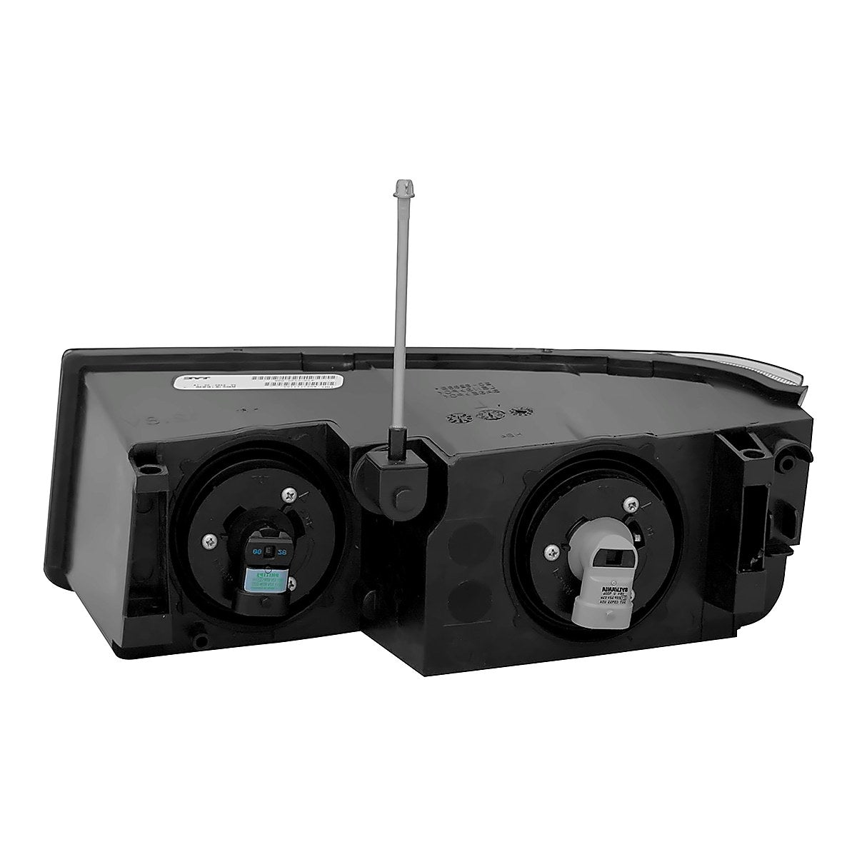 2002-2006 Chevrolet Avalanche Headlight Passenger Side With Cladding – Back View (GM2503219)