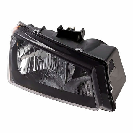 2003-2006 Chevrolet Avalanche Headlight Passenger Side Without Cladding – Angle View (GM2503257)