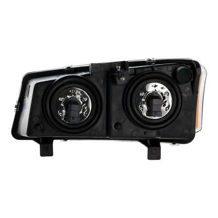 2003-2006 Chevrolet Avalanche Headlight Passenger Side Without Cladding – Back View (GM2503257)