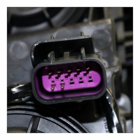 2015-2016 Chevrolet Trax Headlight Passenger Side – Back View (GM2503401)