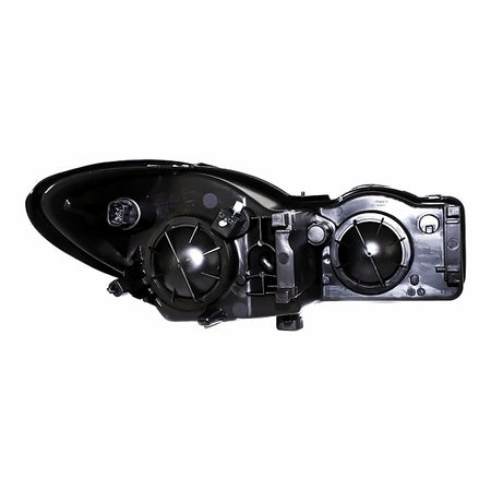 2005-2007 Buick Allure Headlight Driver Side – Close-Up View (GM2518142)