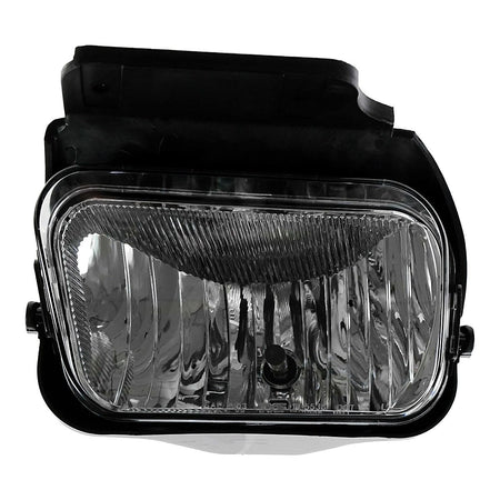2005-2006 Chevrolet Silverado 1500 Fog Light Front Driver Side (Include Bracket) – Front View (GM2592150)