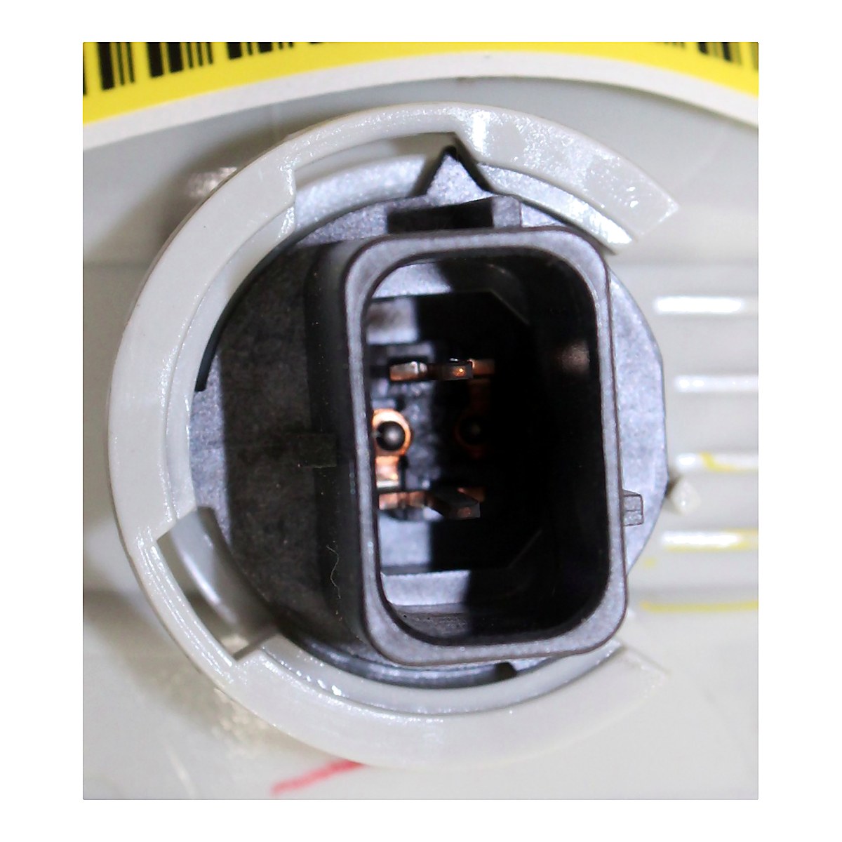 2010-2013 Chevrolet Camaro Fog Light Front Driver Side/Passenger Side – Back View (GM2592297)