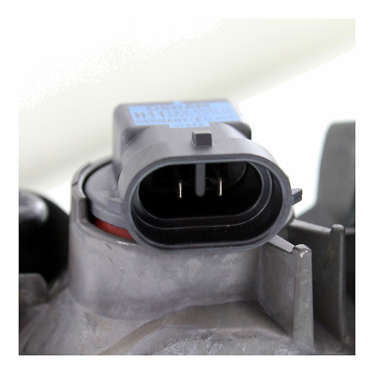 2014-2017 Honda Odyssey Fog Light Front Passenger Side – Back View (HO2593137)