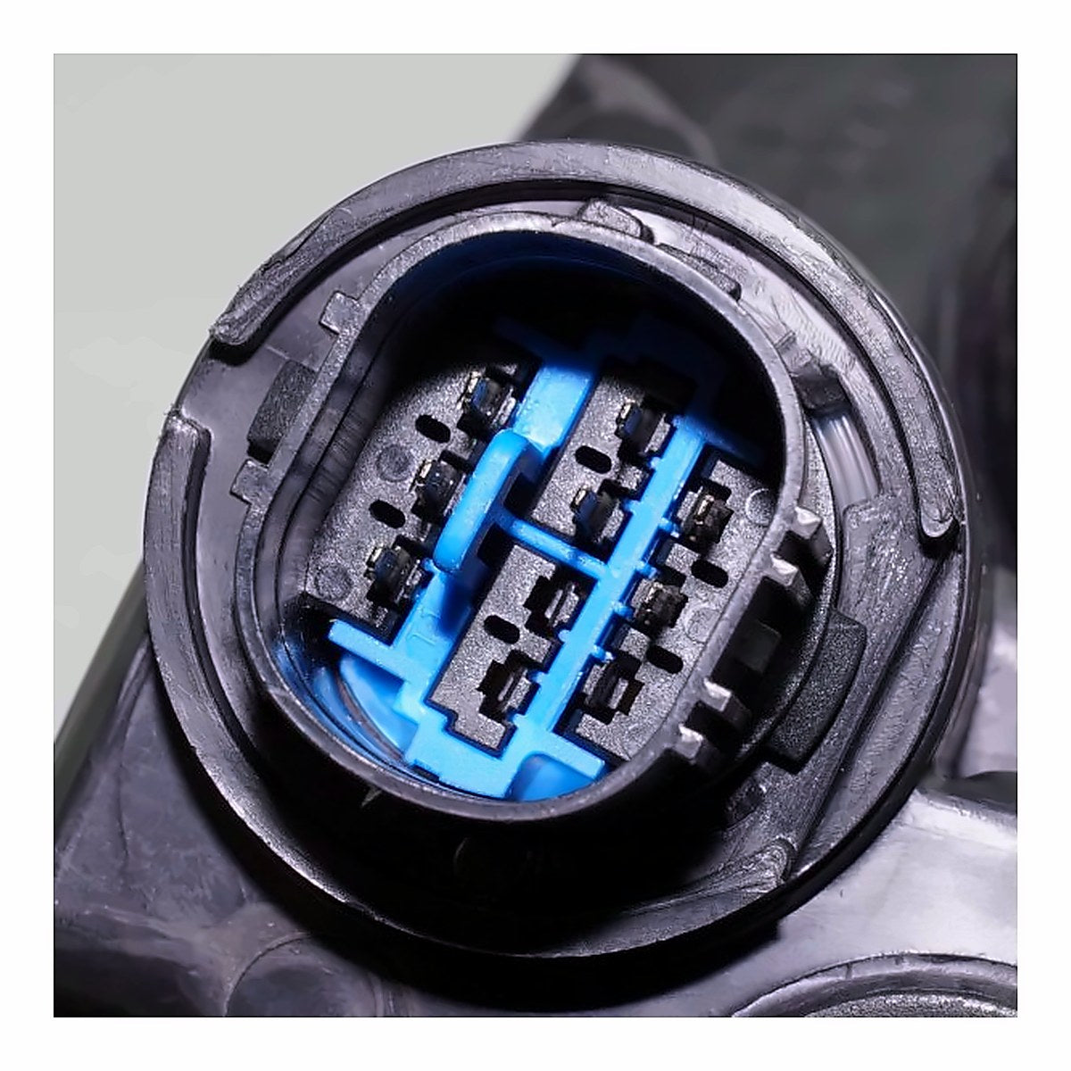 2016-2018 Hyundai Tucson Headlight Driver Side Halogen With Led – Back View (HY2502200)