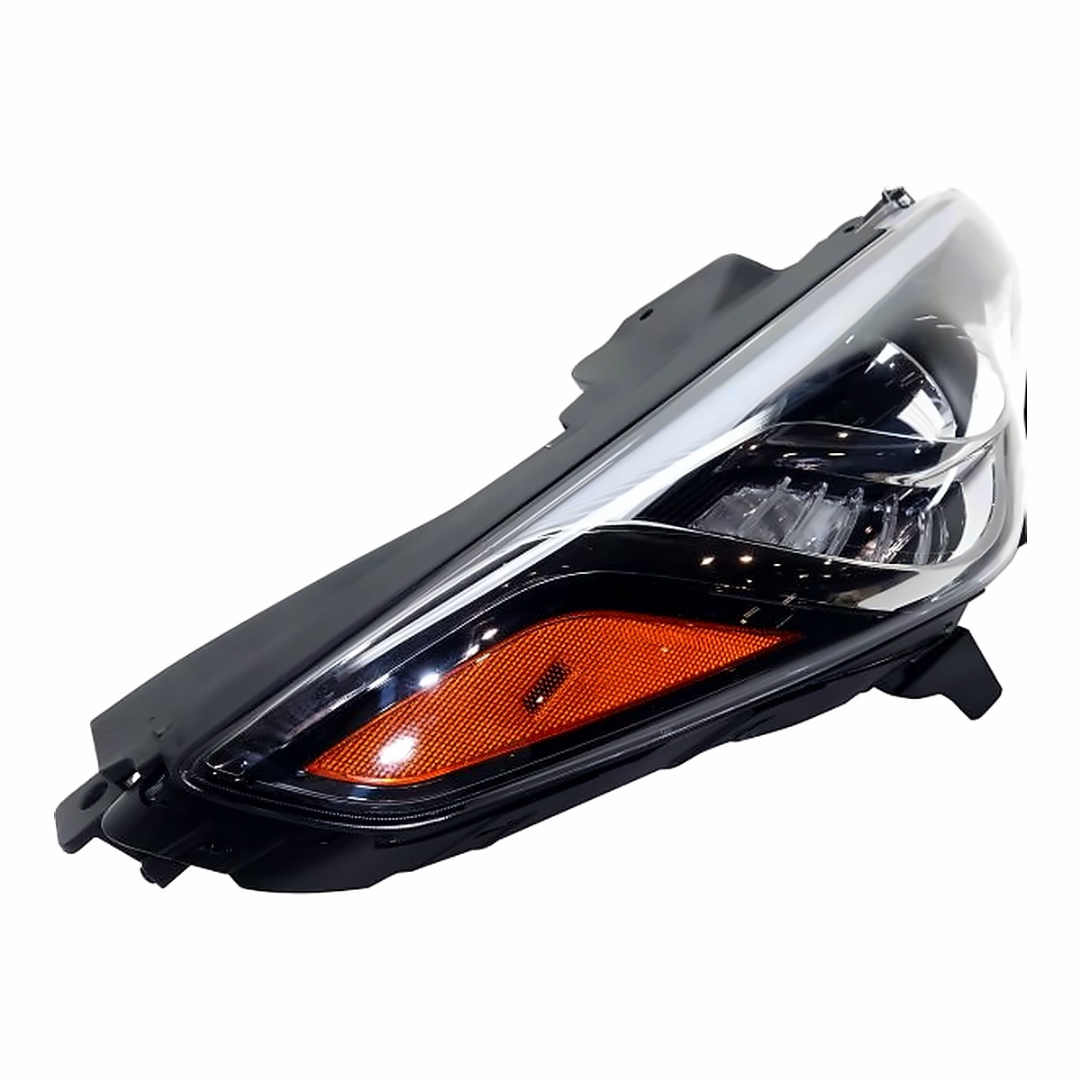 2016-2017 Hyundai Sonata Headlight Passenger Side Halogen Se/Eco – Close-Up View (HY2503201)