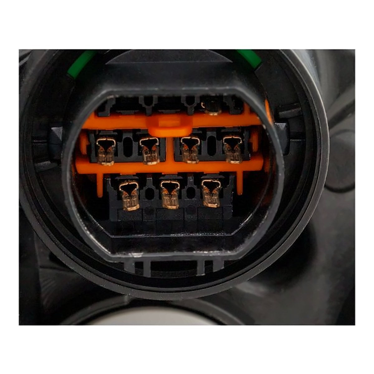 2017-2018 Hyundai Santa_Fe Headlight Passenger Side Halogen Without Sport – Back View (HY2503211)