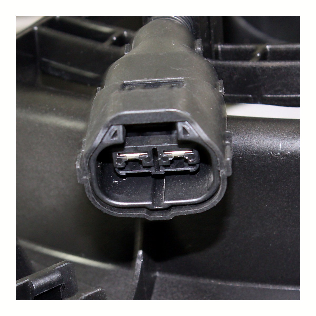 2009-2010 Hyundai Genesis_Sedan Cooling Fan Assy 3.8L_HY3115126-4