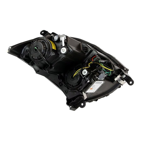 2006-2007 Infiniti G35_Coupe Headlight Driver Side Hid – Close-Up View (IN2502128)