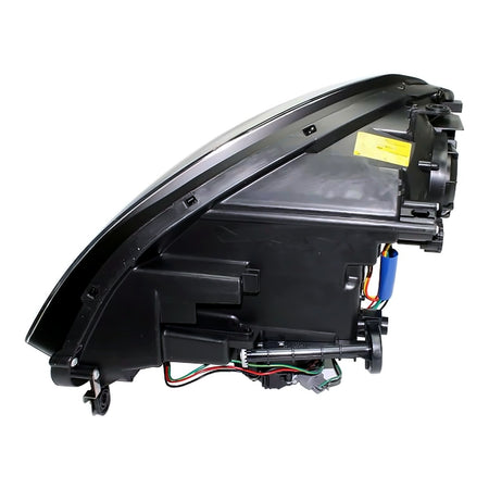 2005-2006 Infiniti G35_Sedan Headlight Passenger Side Hid Frontom Jan 2005 – Close-Up View (IN2503122)