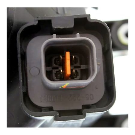 2007-2008 Kia Magentis Headlight Driver Side Without App Pkg With Chrome Bezel – Close-Up View (KI2502132)