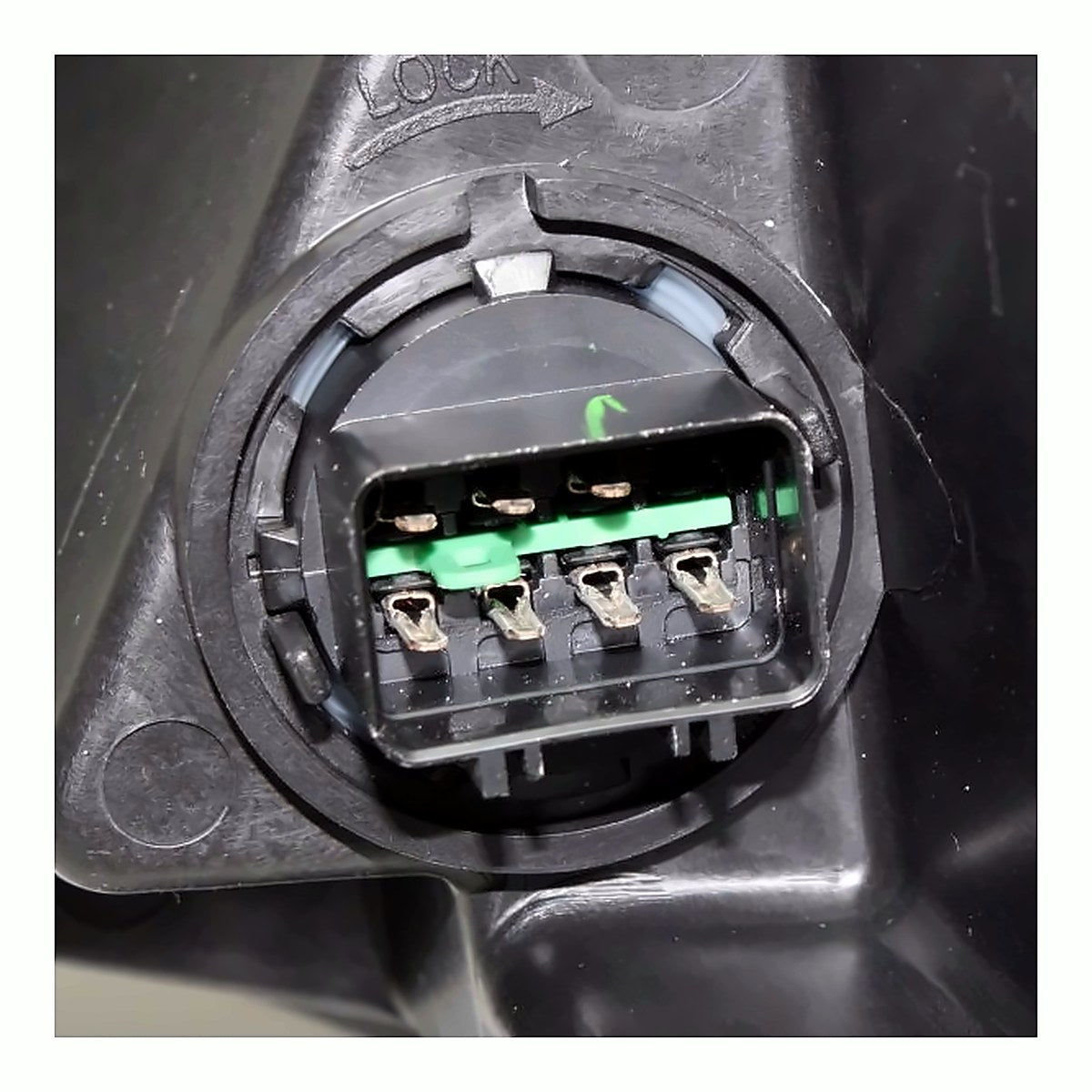2014-2015 Kia Forte Headlight Driver Side Hid With Led – Back View (KI2502172)
