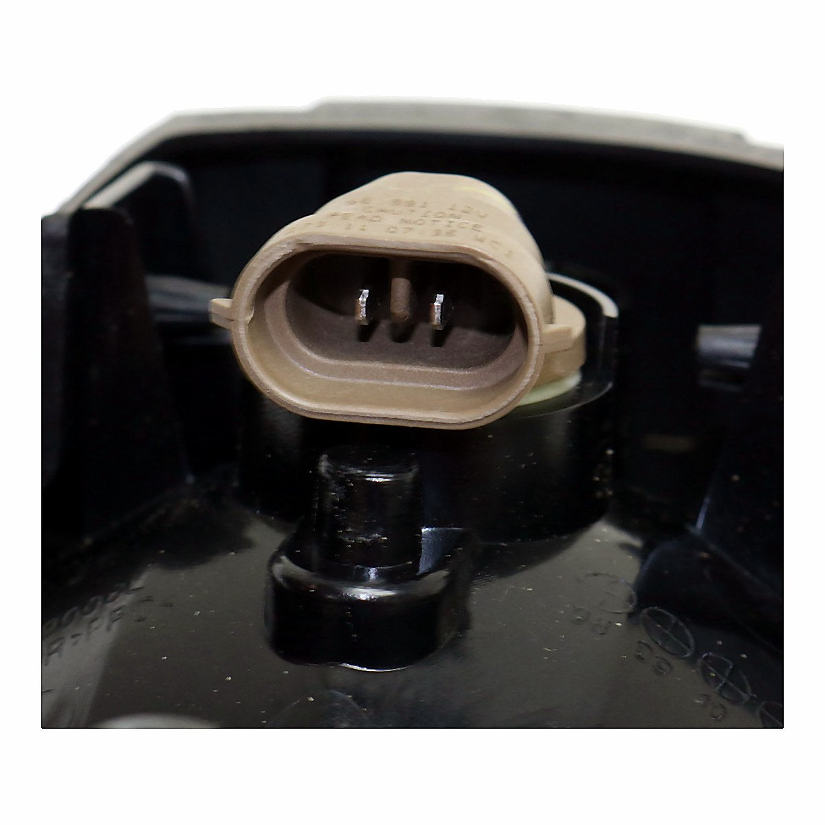 2003-2006 Kia Sorento Fog Light Front Driver Side – Back View (KI2592107)