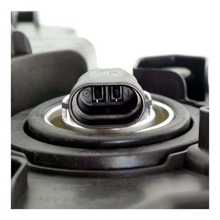 2016-2018 Kia Sorento Fog Light Front Driver Side Halogen Bulb Type With Sport Pkg – Back View (KI2592138)