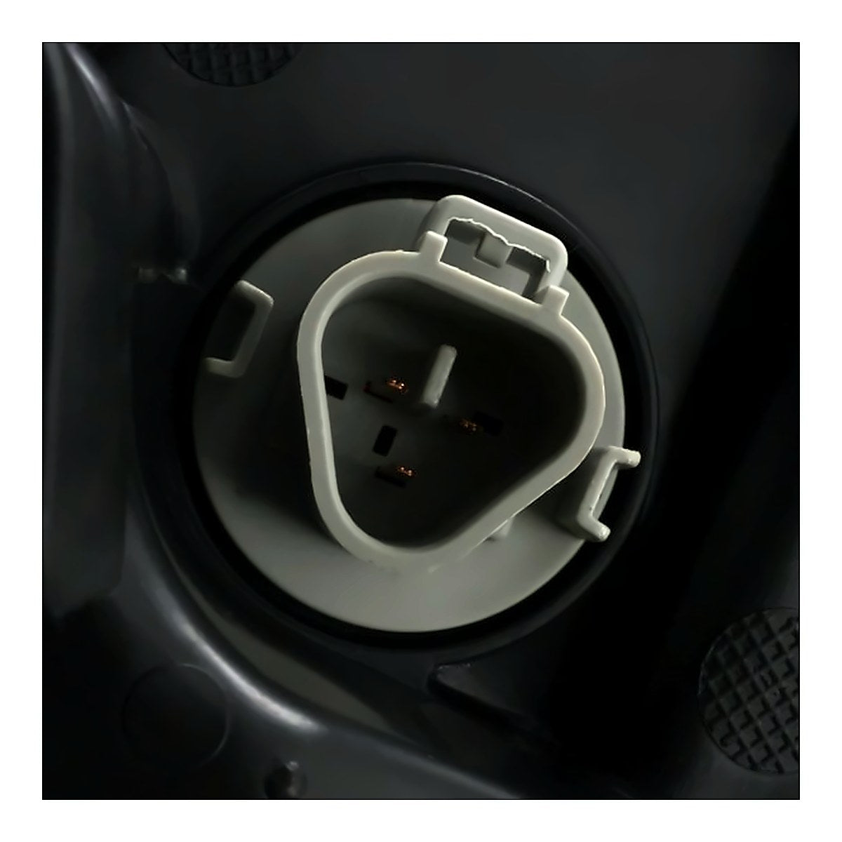 2011-2016 Lexus Ct200H Headlight Driver Side Halogen – Installed View (LX2502151)