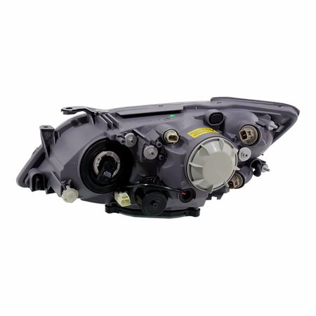 2004-2005 Lexus Is300 Headlight Passenger Side Hid Special Design With Sport Pkg – Close-Up View (LX2503143)
