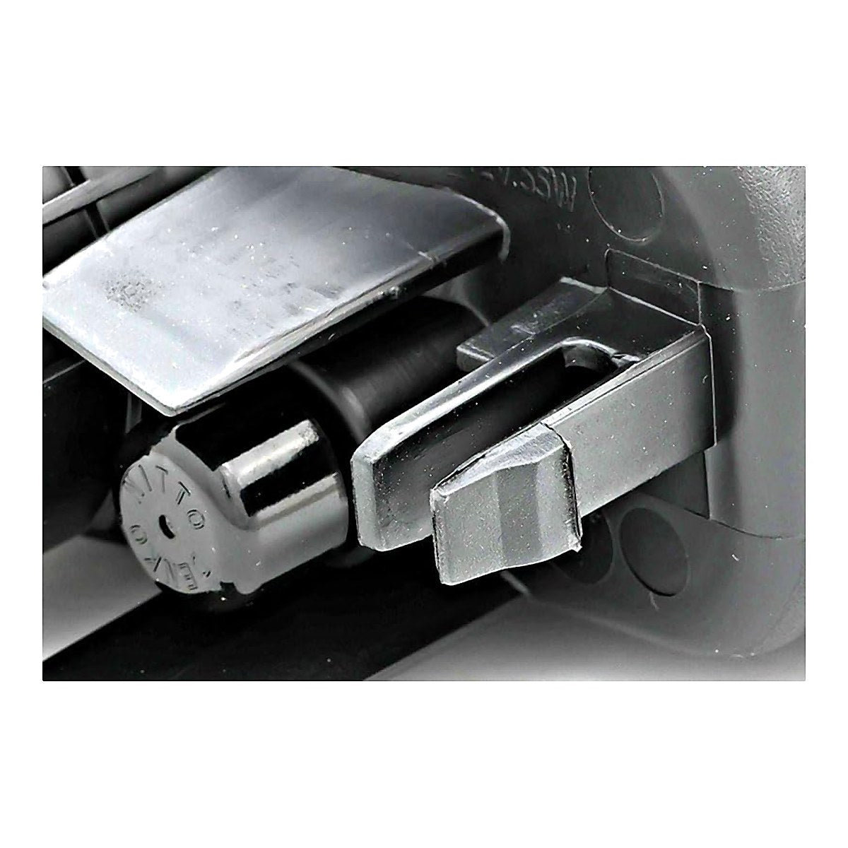 2002-2003 Lexus Es300 Fog Light Front Passenger Side – Back View (LX2593102)