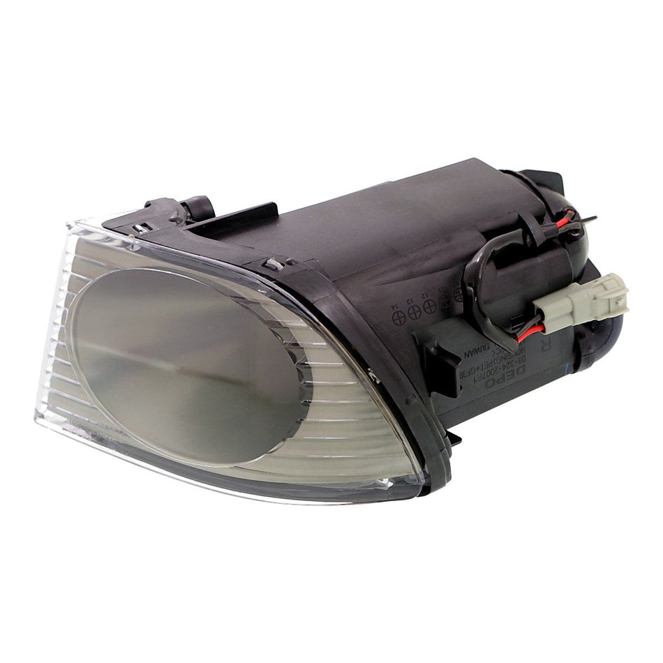 2004-2005 Lexus Is300 Fog Light Front Passenger Side Without Sport Pkg – Side View (LX2595104)