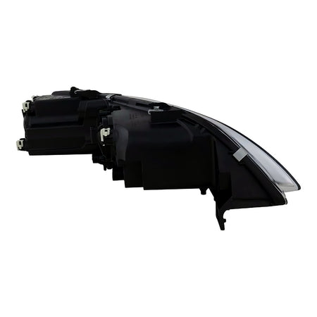 2003-2005 Mazda 6 Headlight Driver Side – Close-Up View (MA2502125)