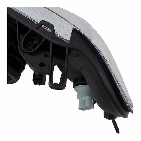 2005-2006 Mazda Tribute Headlight Passenger Side – Close-Up View (MA2503131)
