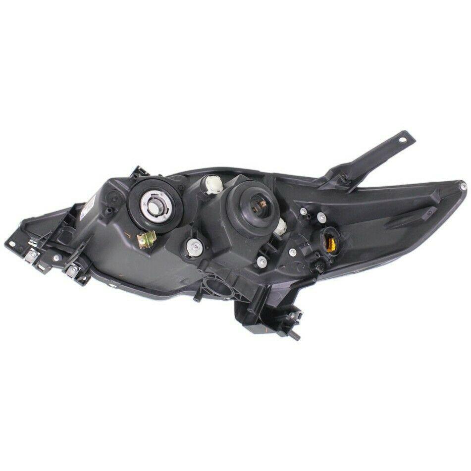 2006-2007 Mazda 5 Headlight Passenger Side Halogen 