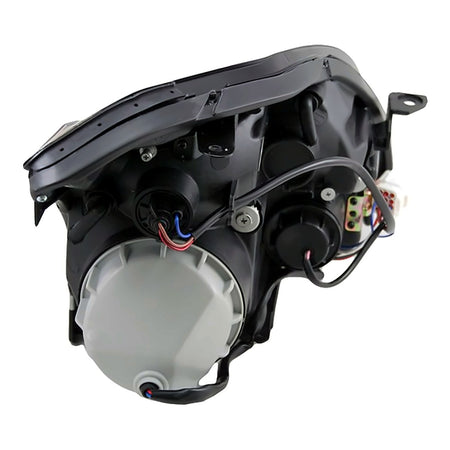 2004 Nissan Maxima Headlight Driver Side Halogen – Detail View (NI2502150)