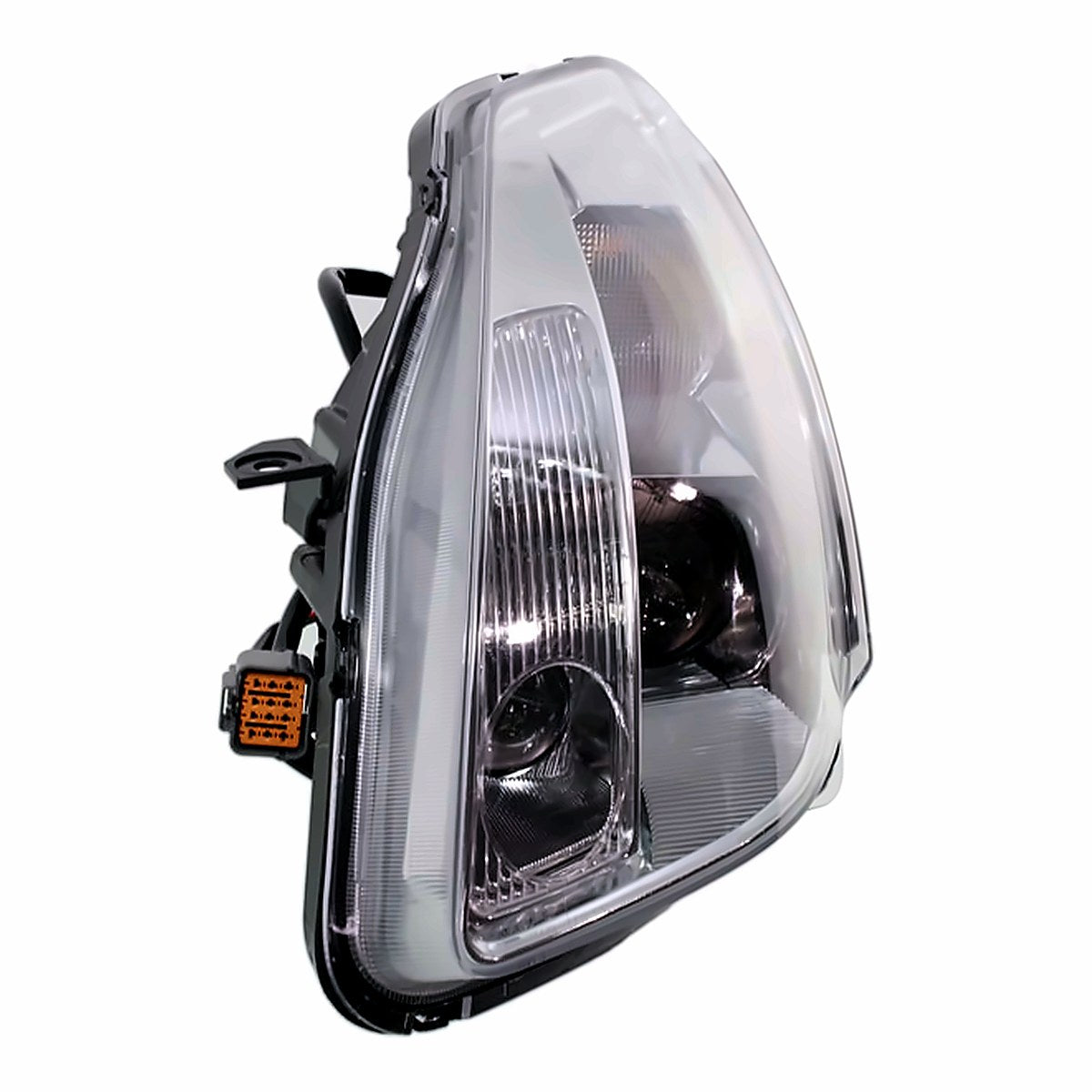 2005-2006 Nissan Maxima Headlight Driver Side Xenon – Angle View (NI2502184)