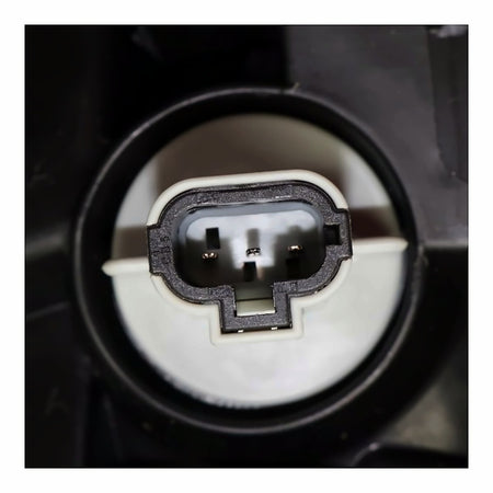 2009-2010 Nissan Rogue Headlight Driver Side Xenon – Installed View (NI2502203)