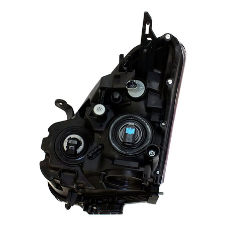 2013 Nissan Rogue Headlight Passenger Side Halogen – Close-Up View (NI2503217)