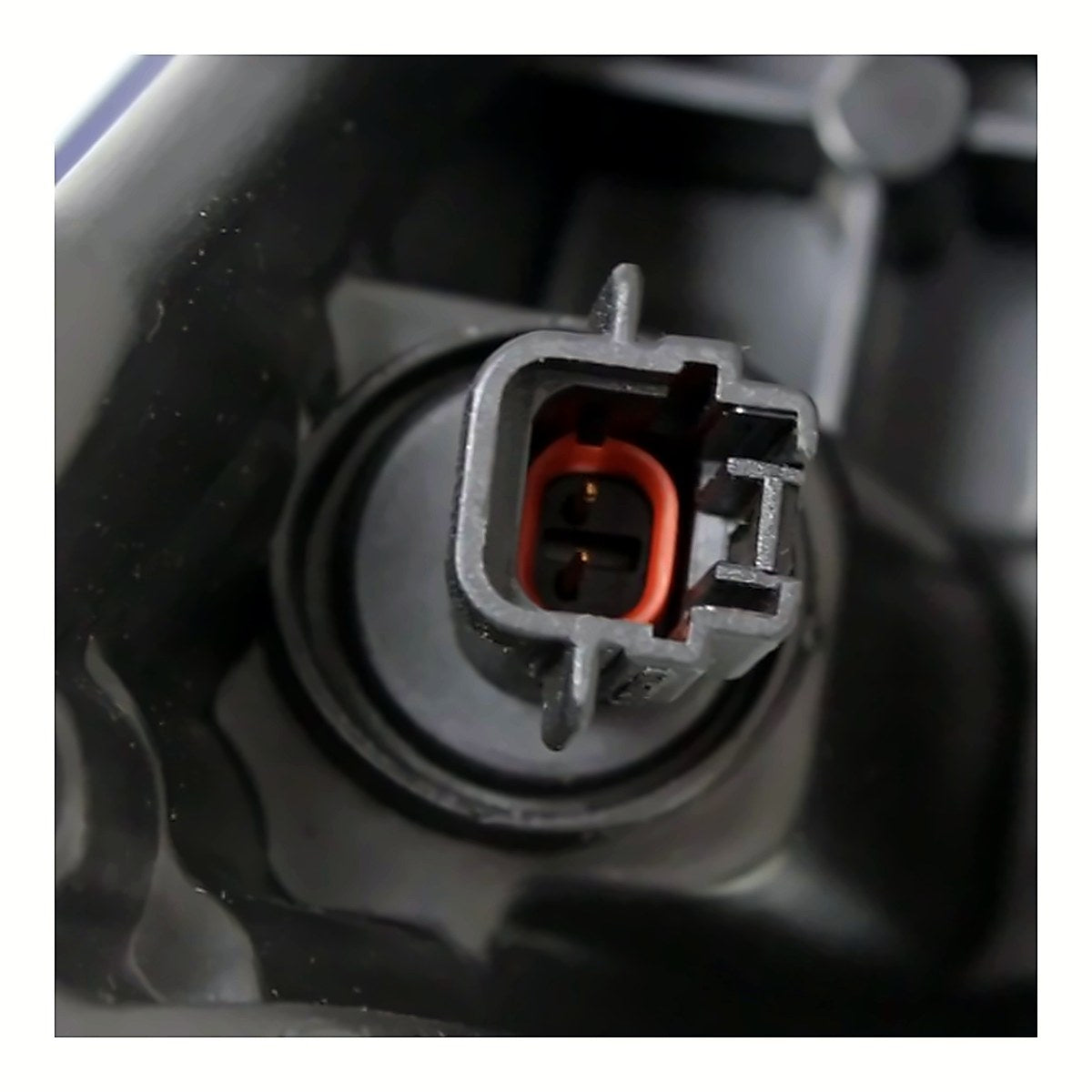2012-2017 Nissan Quest Headlight Passenger Side Halogen Frontom 4/12/12 – Back View (NI2503229)