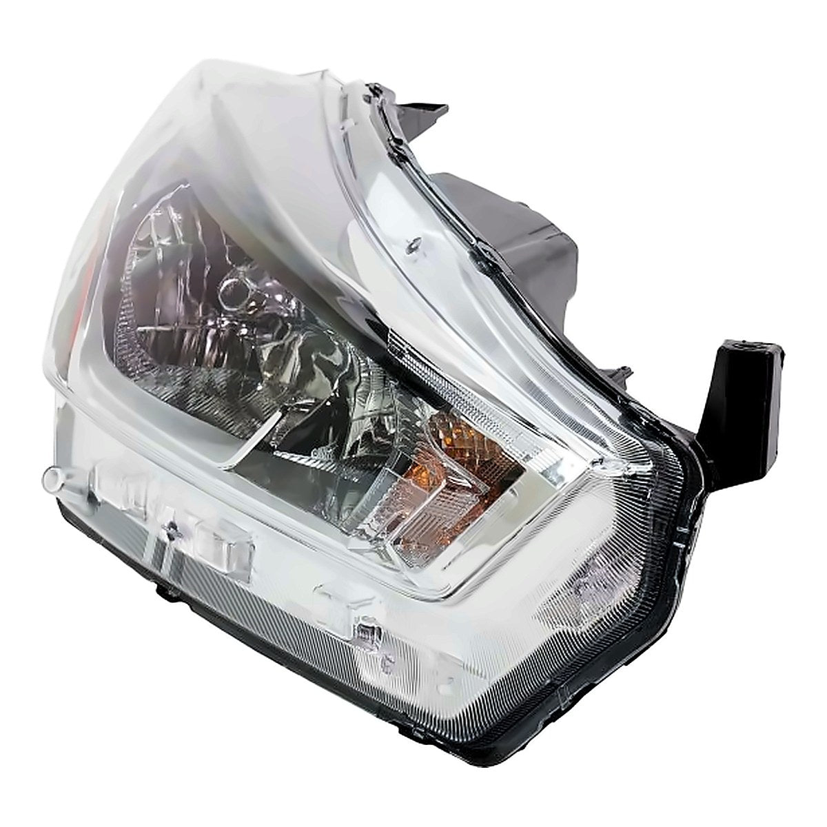 2018-2020 Nissan Kicks Headlight Passenger Side Halogen – Close-Up View (NI2503264)
