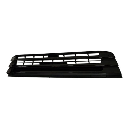 2017-2019 Toyota Highlander Grille Lower Matte Black With Black Moulding – Side View (TO1036172)