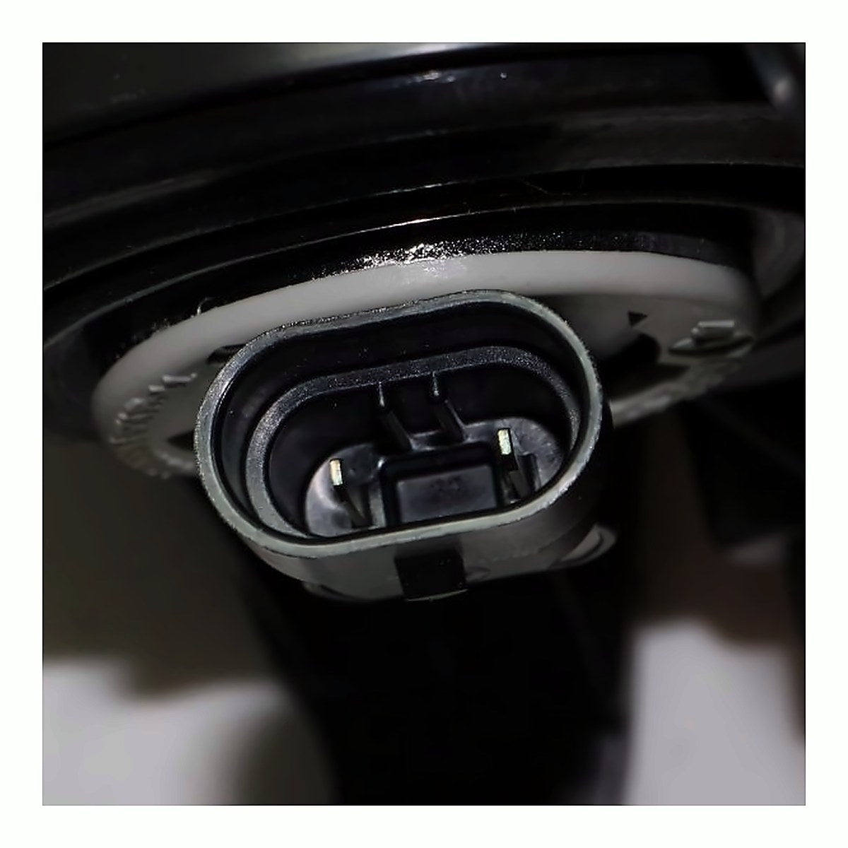 2009-2012 Toyota Rav4 Headlight Driver Side Sport Mdl With Smoked Lens Usa Built – Installed View (TO2502206)