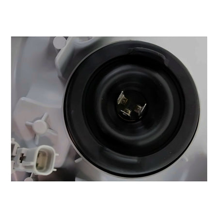 2012-2015 Toyota Tacoma Headlight Driver Side Halogen – Close-Up View (TO2502213)