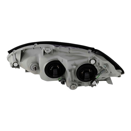 2005-2006 Toyota Camry Headlight Passenger Side Le/Xle – Close-Up View (TO2503155)