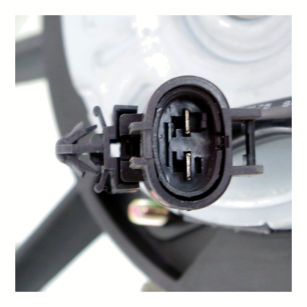 2009-2013 Toyota Matrix Cooling Fan - back view, Part TO3115157