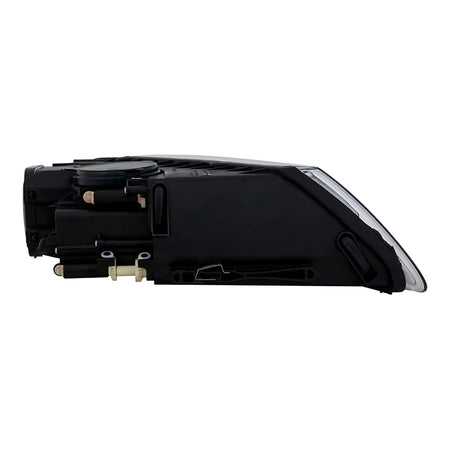 2004-2007 Volkswagen Touareg Headlight Driver Side Halogen – Close-Up View (VW2502132)