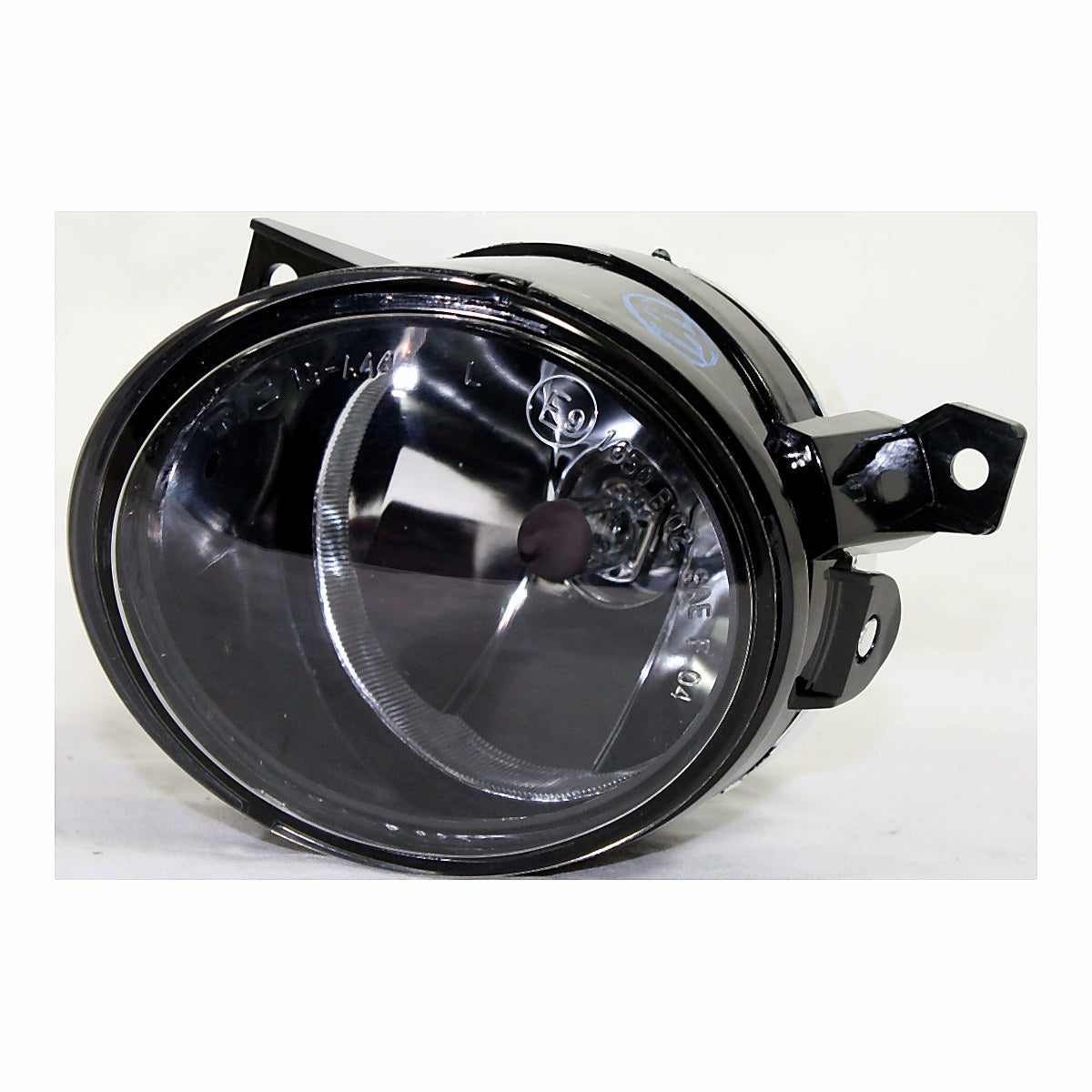 2006-2010 Volkswagen Jetta Fog Light Front Driver Side - side angle, Part VW2592110